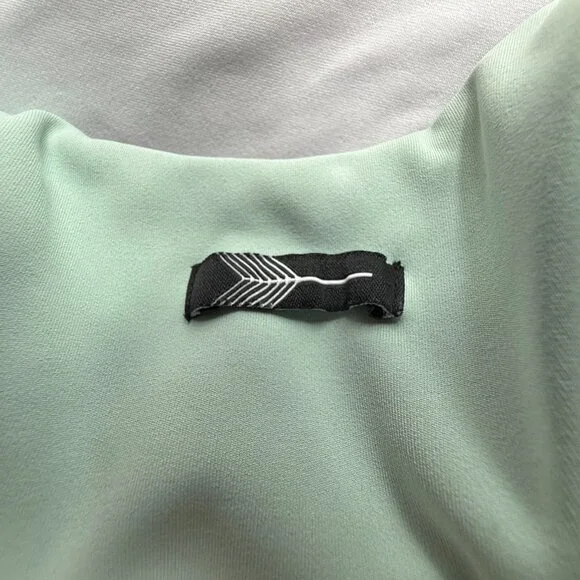 OISELLE Sports Bra Light Mint Green. Size Women's 38D.Double Straps.Padded.